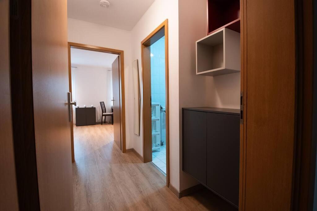 Moderne Einraumwohnung In Mit Netflix Zugang Apartment